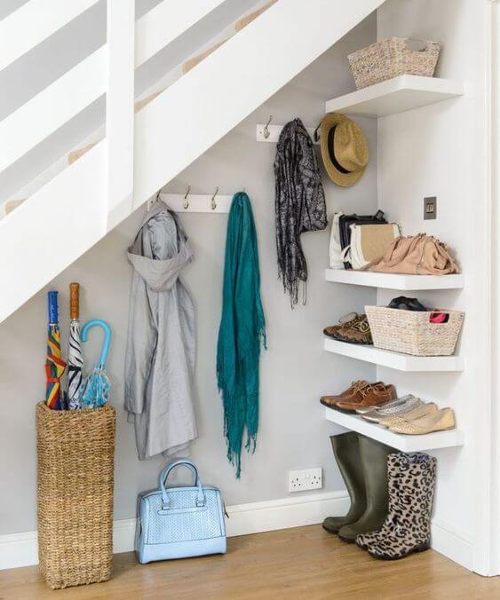 23 brilliant decoration ideas under the stairs - 175