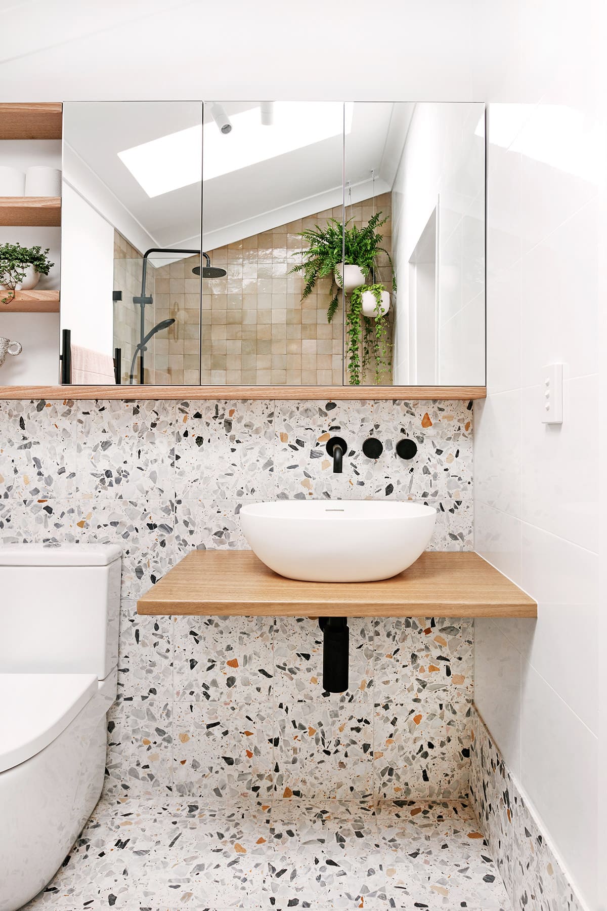 30 Best Bathroom Tile Types to Add to Your Radar 117