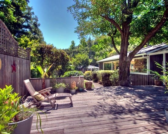 25 Shimmering Terrace and Garden Ideas - 83