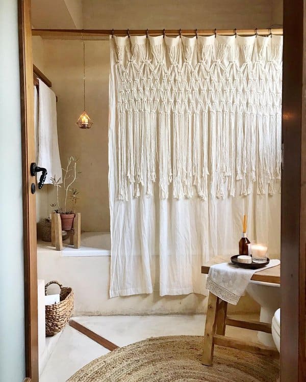 bathroom-curtain-ideas-white-picture-3
