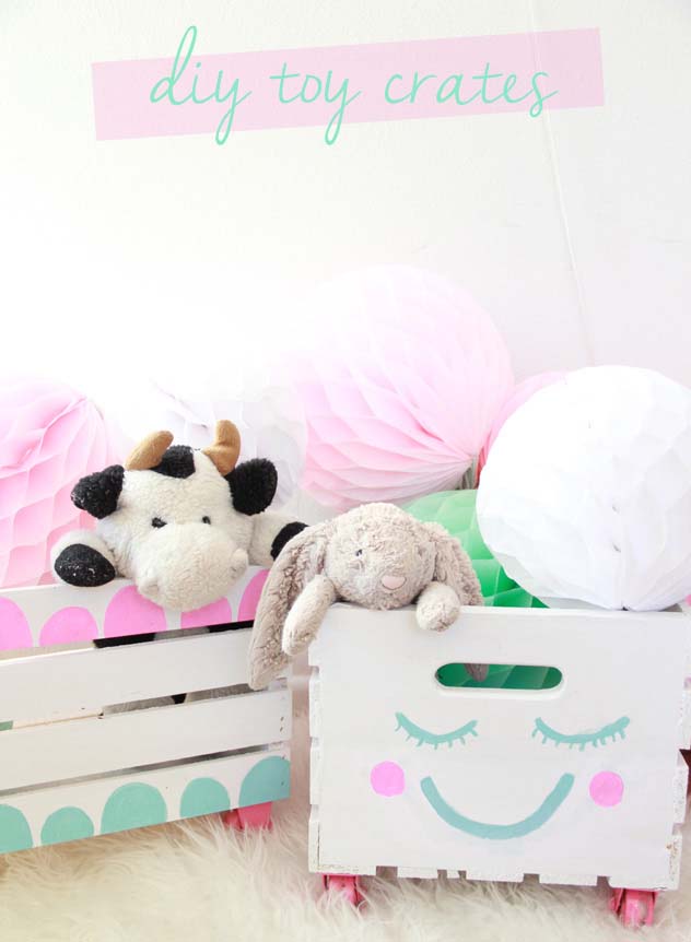 Easy DIY personalized toy boxes #diywoodcrateprojects #diywoodcrateideas #decorhomeideas