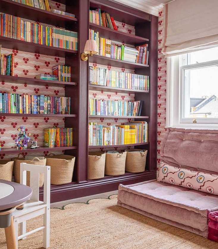 Burgundy shelves with pink, red and white wallpaper in vintage style