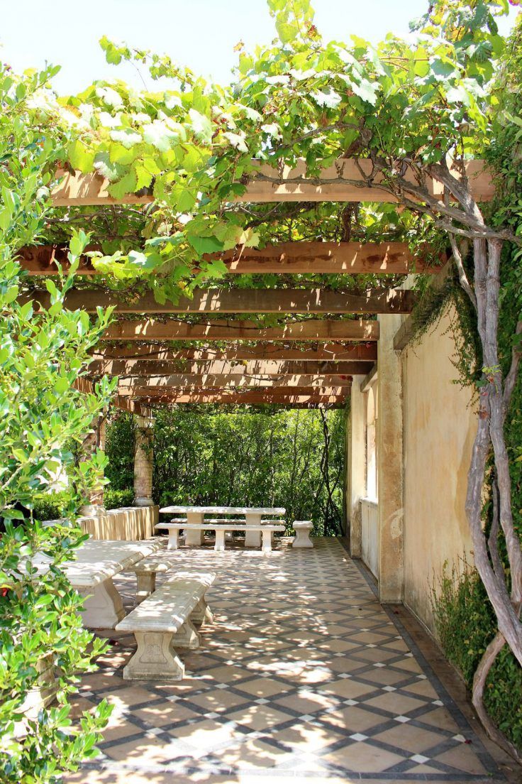 Enhance Your Outdoor Space with a Stunning Patio Pergola