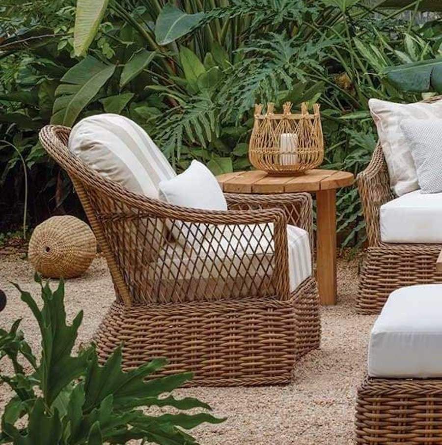 wicker outdoor furniture