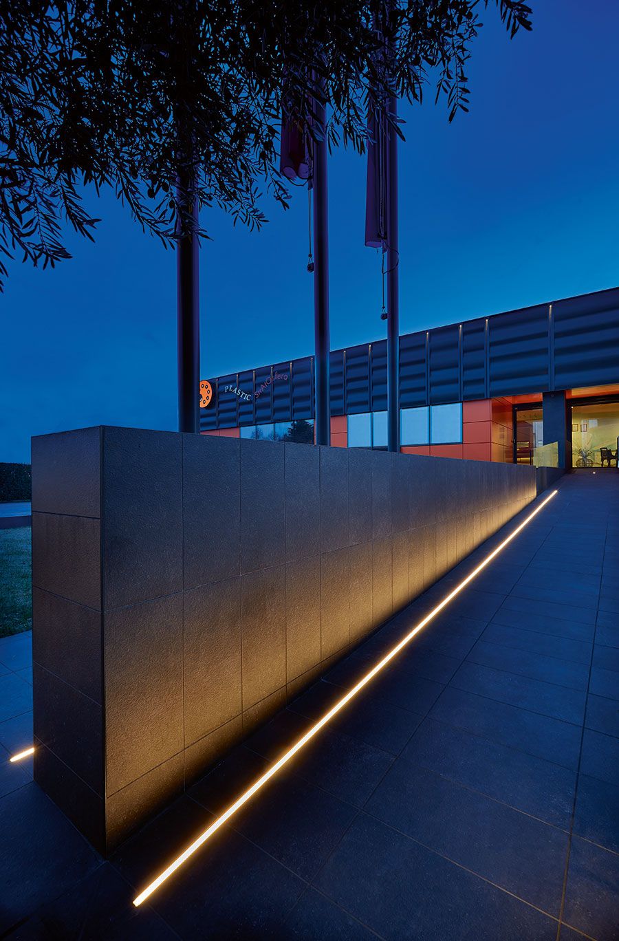 Illuminate Your Outdoor Space with Stunning Landscape Lighting
