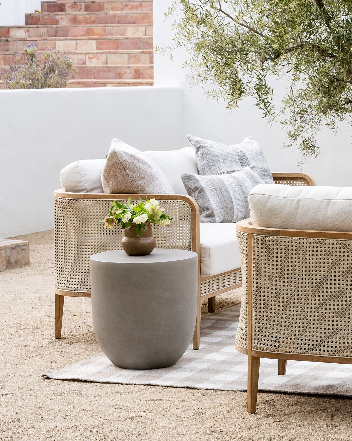 The Beauty of Wicker Outdoor Furniture: A Timeless Addition to Your Outdoor Space