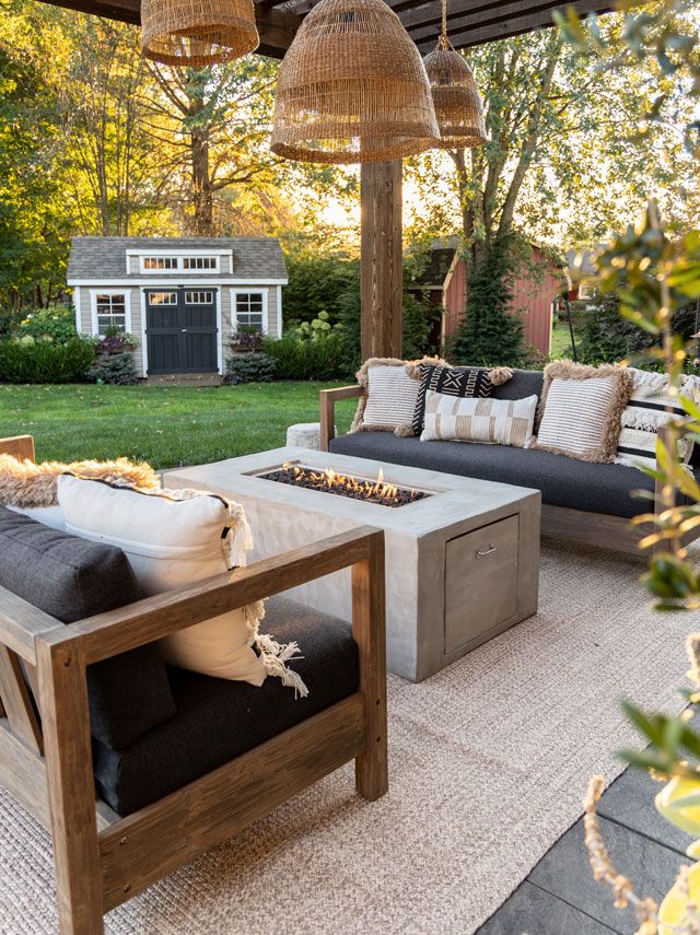 Enhance Your Outdoor Space with Stylish Lounge Furniture