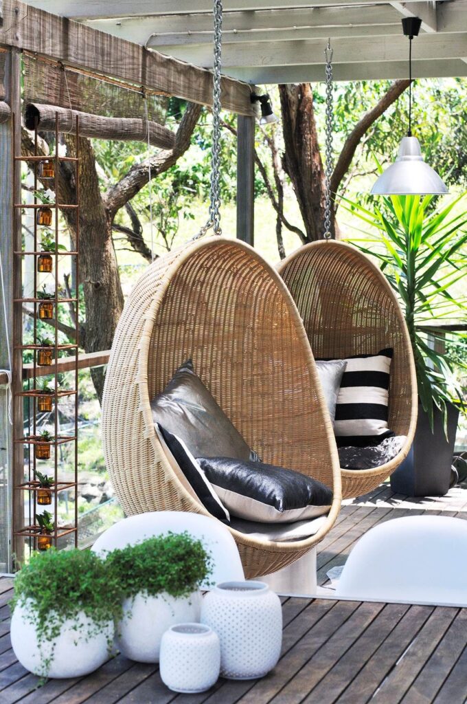 wicker outdoor furniture