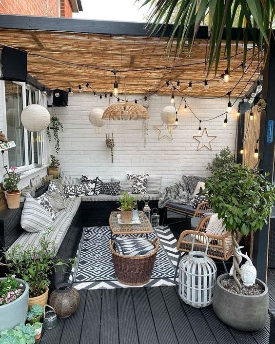 Creative Ways to Transform Your Back Porch into a Cozy Oasis