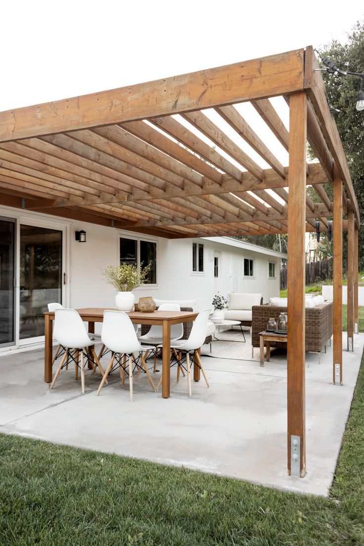 Enhance Your Outdoor Space with a Stunning Patio Pergola