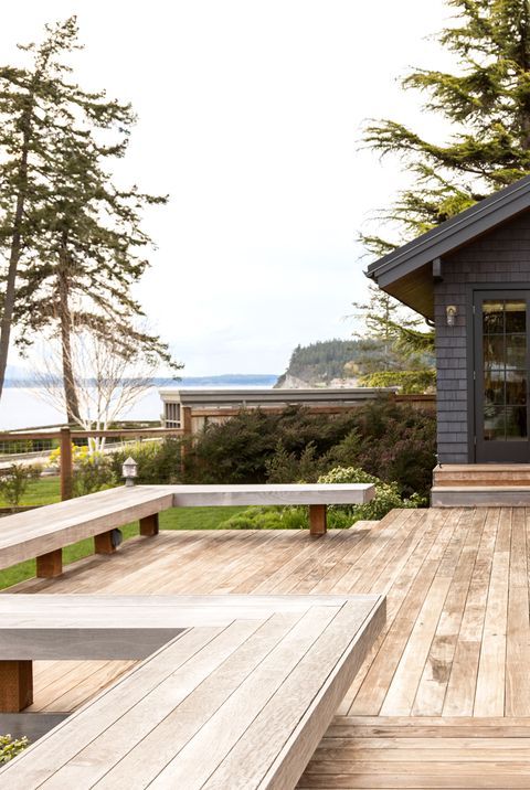 The Beauty and Durability of Cedar Decking