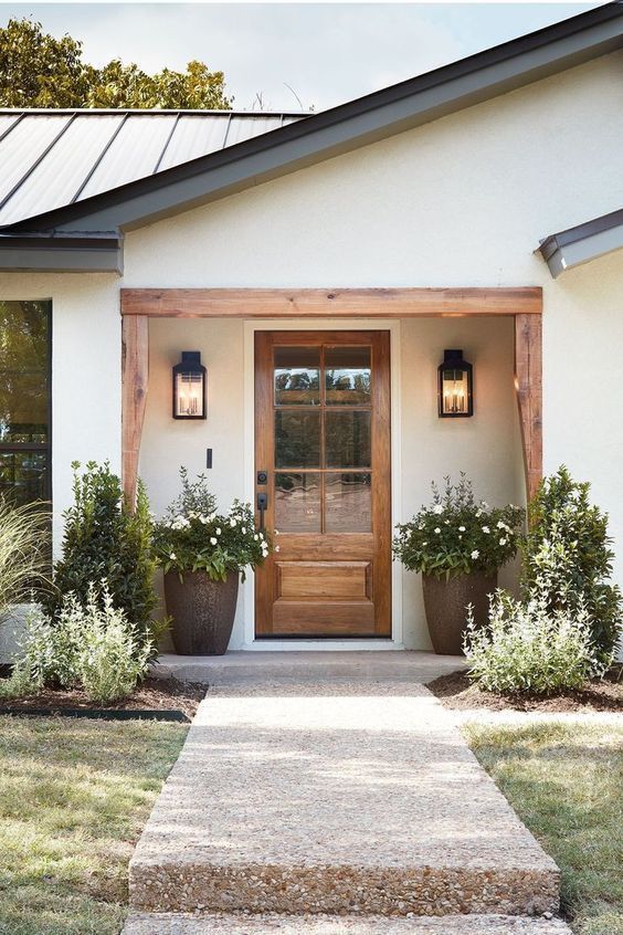 Enhancing Curb Appeal: Landscaping Ideas for Ranch Style Homes