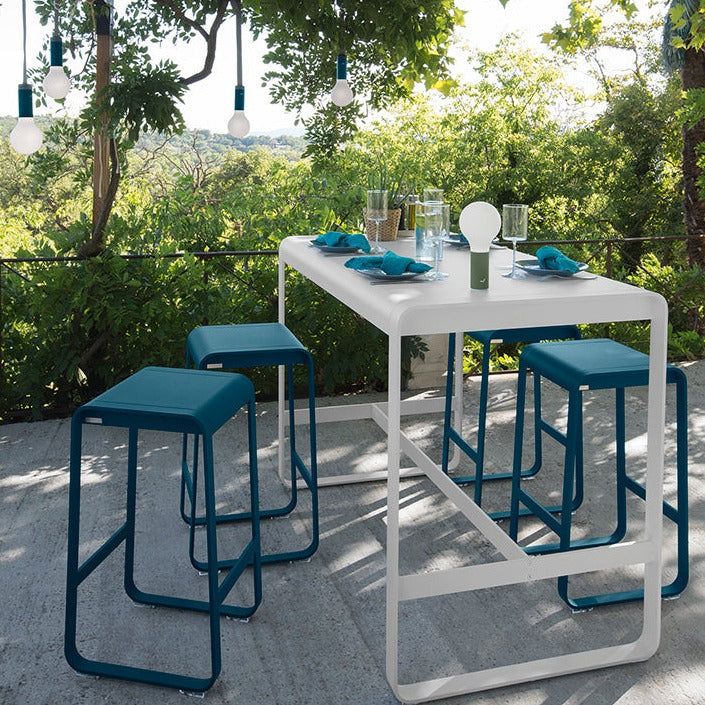 The Ultimate Guide to Outdoor Bar Sets for Your Patio Entertainment