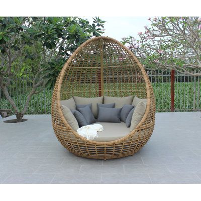 The Timeless Beauty of Wicker Outdoor Furniture