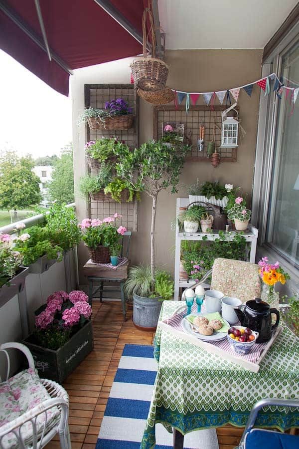 Creative Ways to Transform Your Balcony into a Lush Oasis