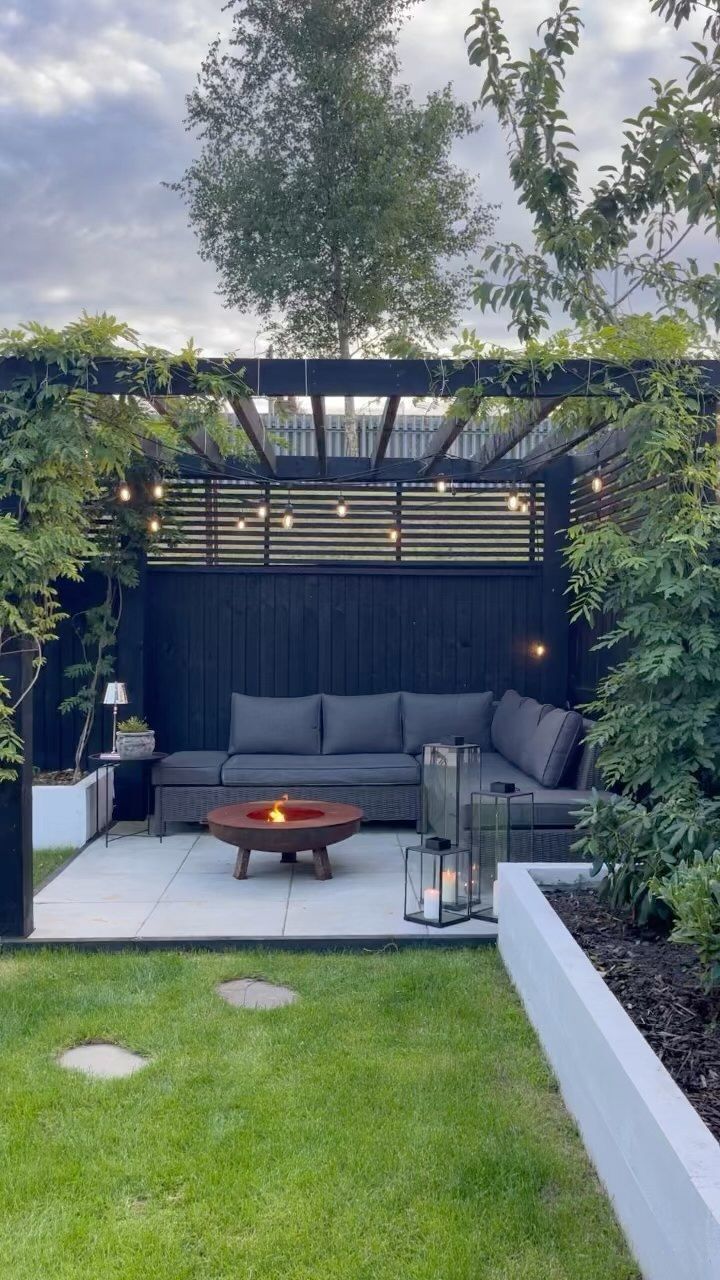 A Beautiful Outdoor Retreat: Transforming Your Backyard with a Stunning Patio