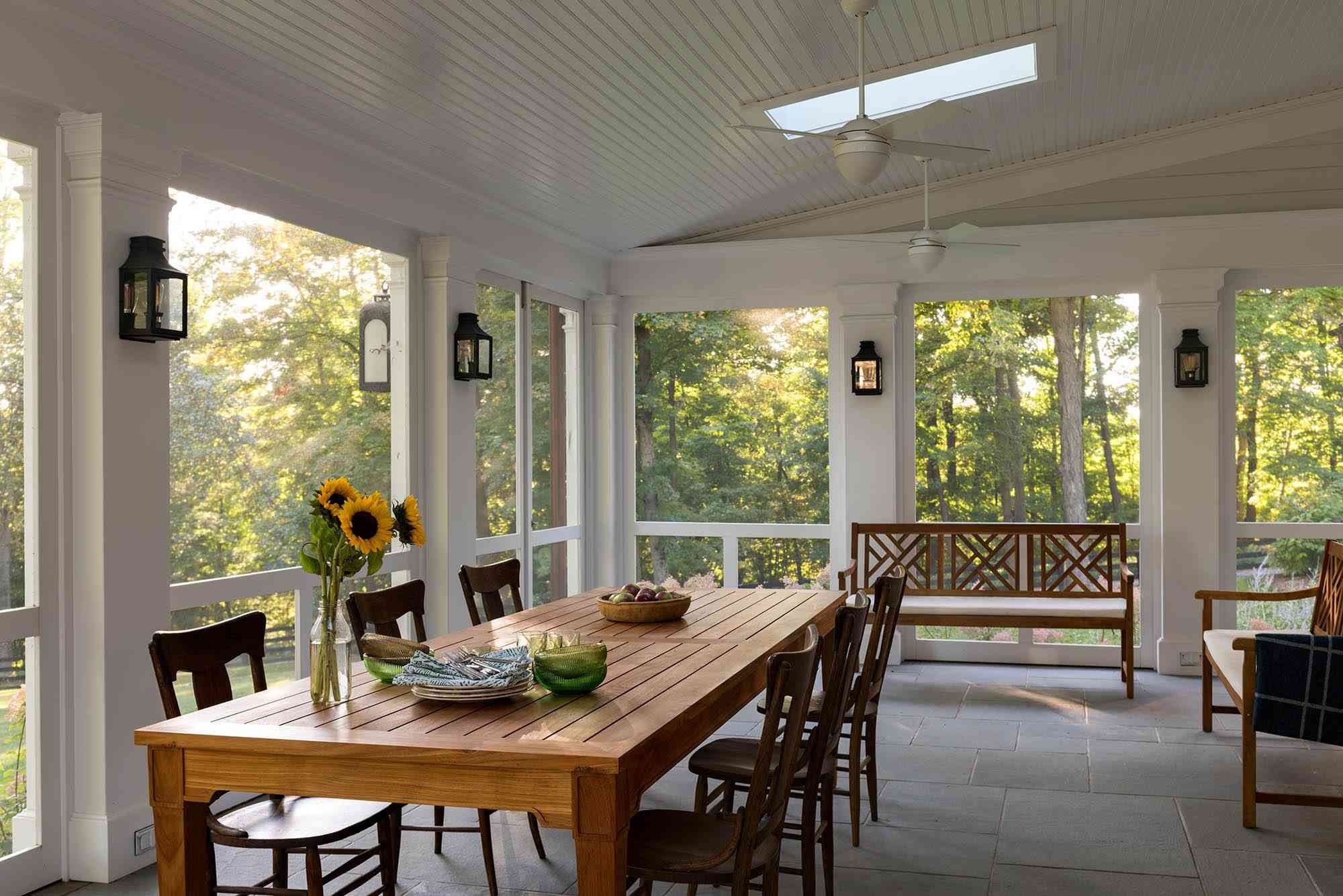 A Serene Retreat: The Charm of a Screened-In Porch