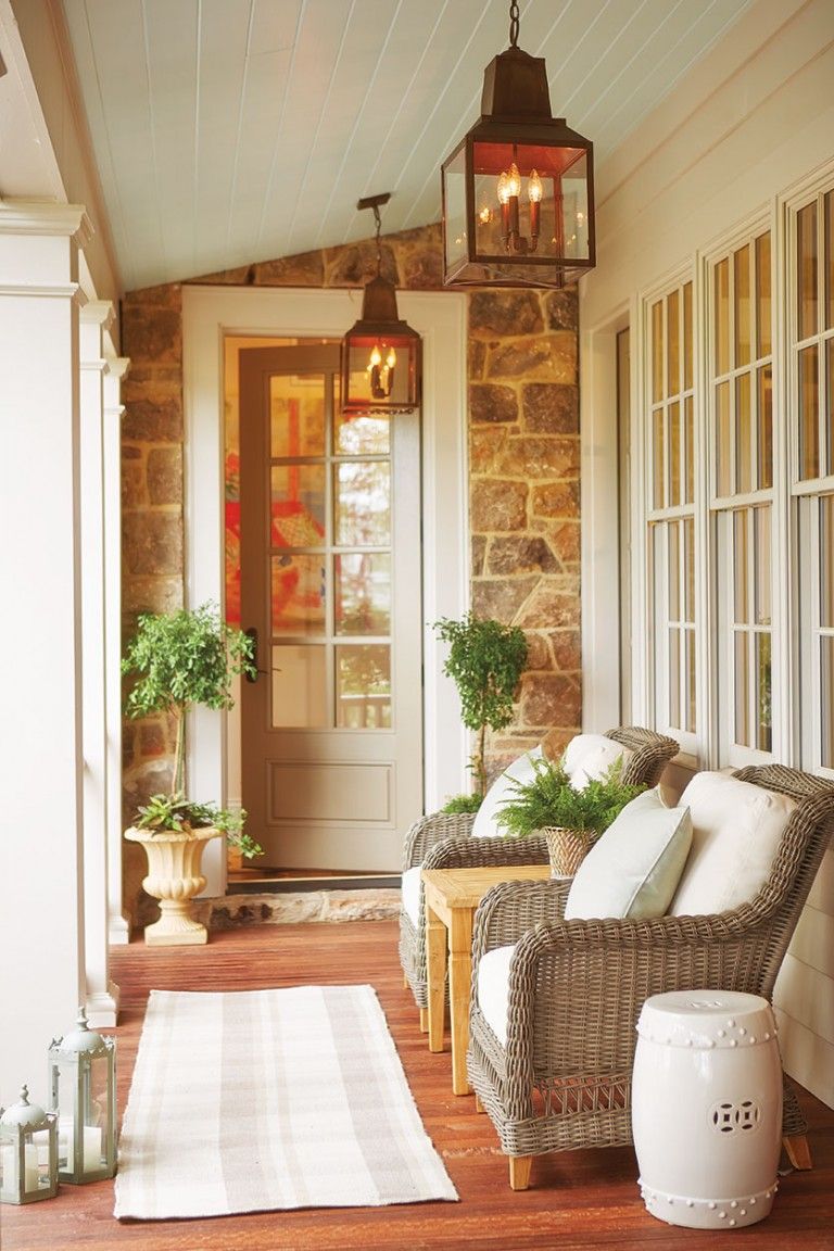 Charming Back Porch Inspiration for Cozy Outdoor Retreats