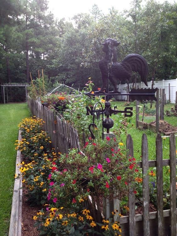 Charming Rustic Garden Fencing: A Guide to Creating a Cozy Outdoor Space
