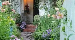 small garden cottage
