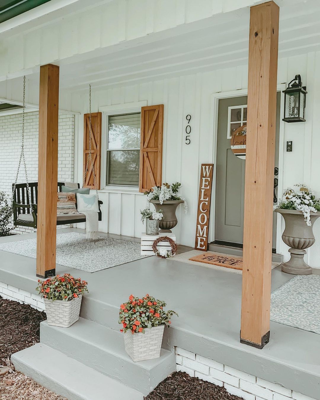 Charming Ways to Spruce Up Your Front Porch