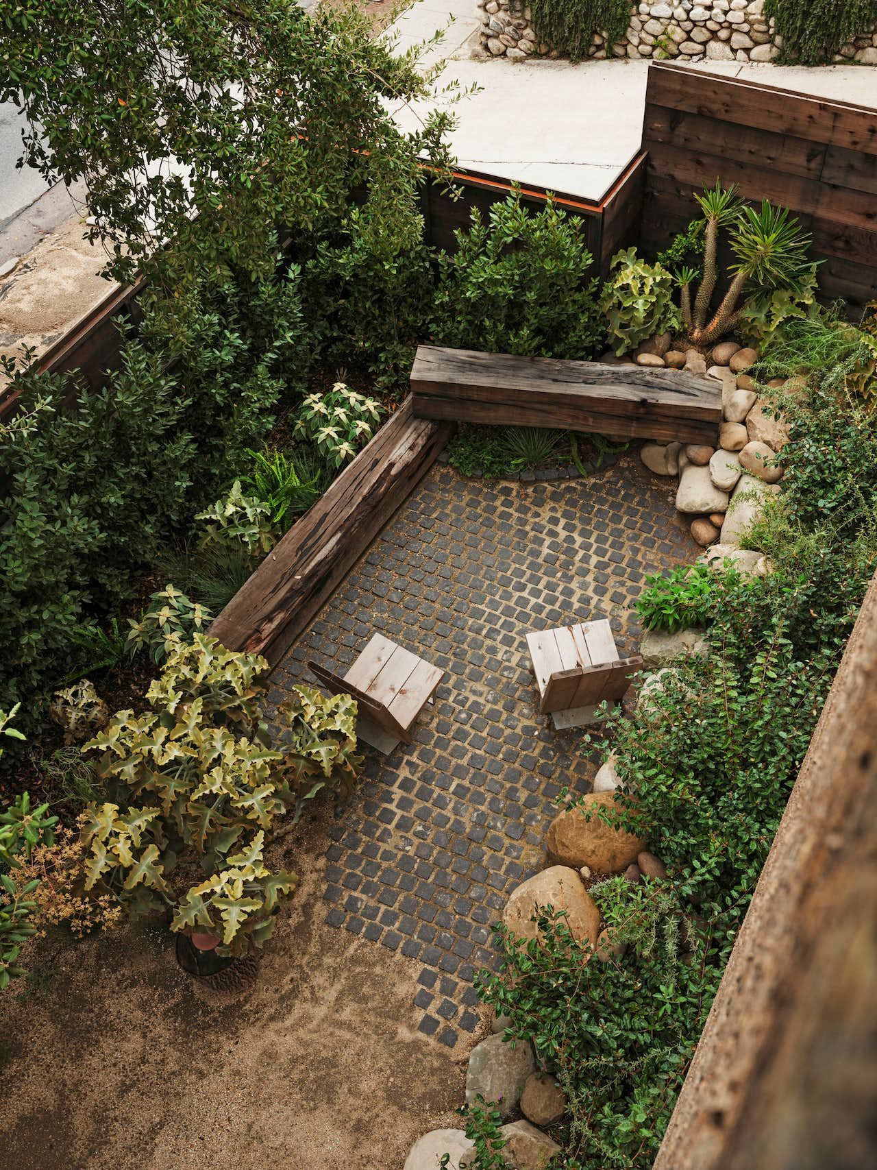 Creating Intimate Outdoor Spaces: Small Garden Design Tips to Transform Your Yard