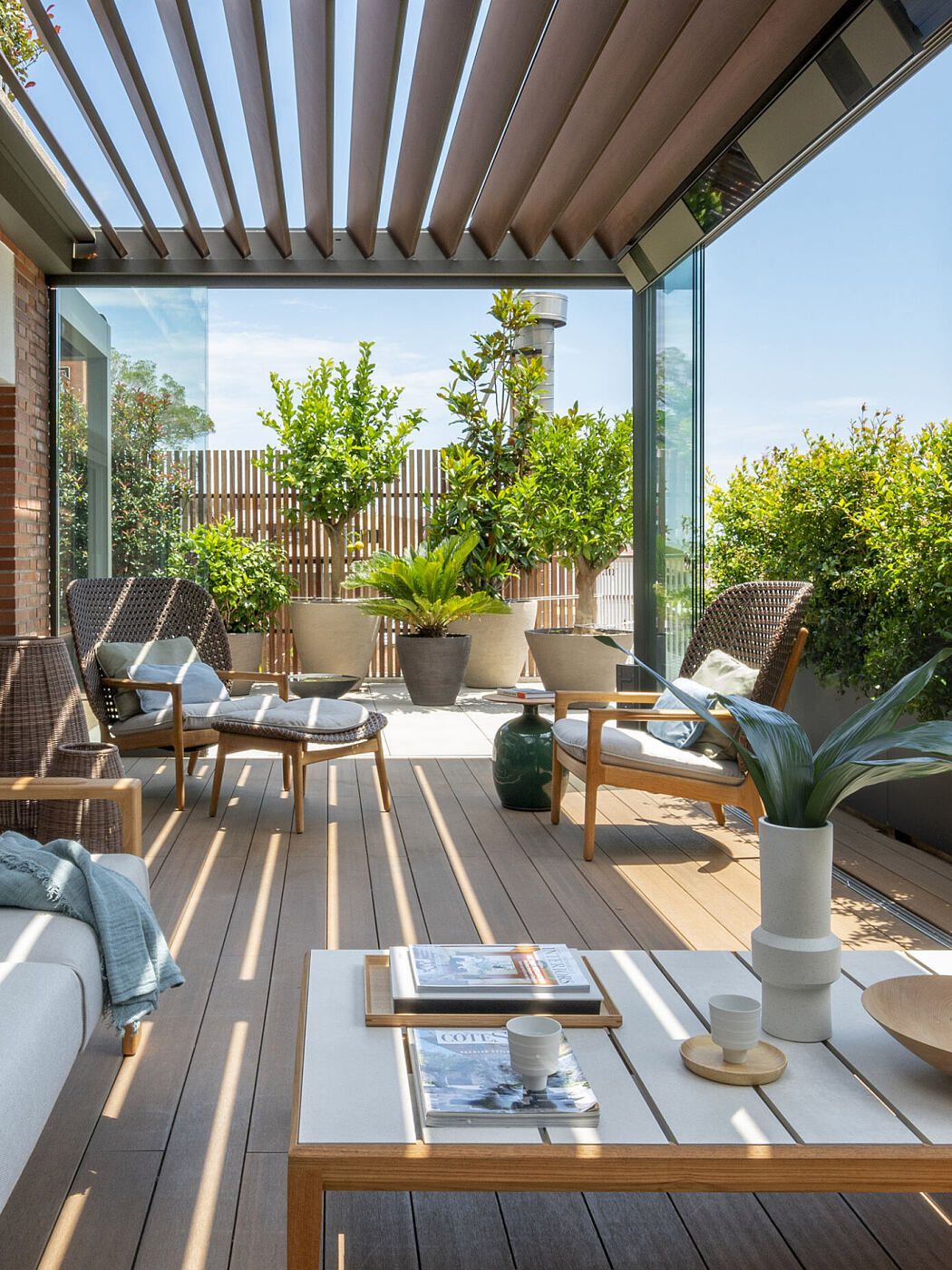 Creating a Beautiful Roof Garden: Design Tips for an Urban Oasis
