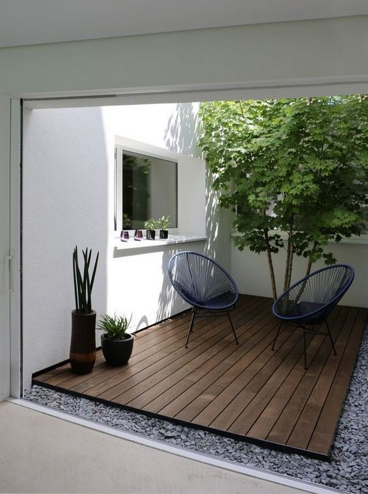 Creating a Cozy Outdoor Retreat: Designing a Small Backyard Patio