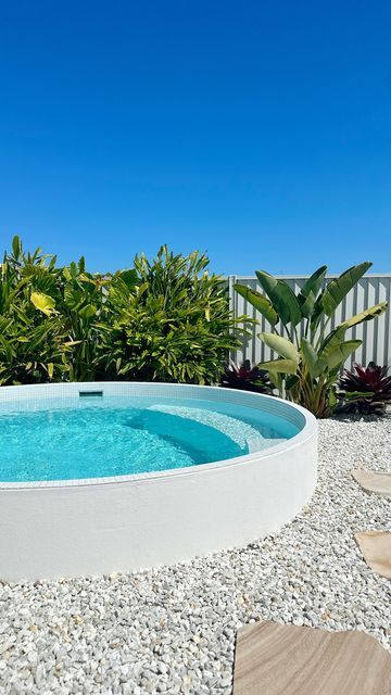 Creating a Relaxing Oasis: Small Plunge Pools for Cozy Backyards