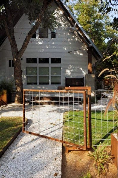 Creating the perfect dog fence for your backyard