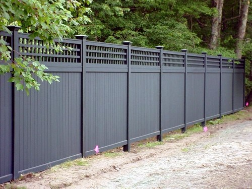 Creative Backyard Fence Design Concepts