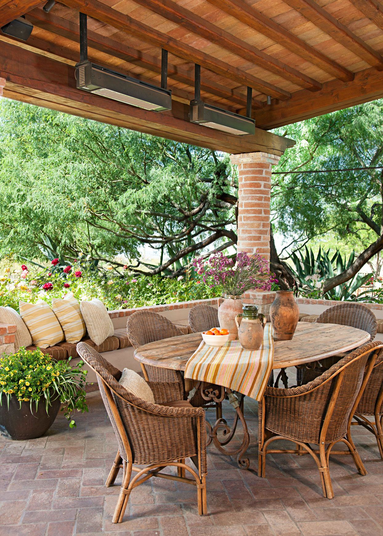 Creative Designs for Outdoor Covered Patios