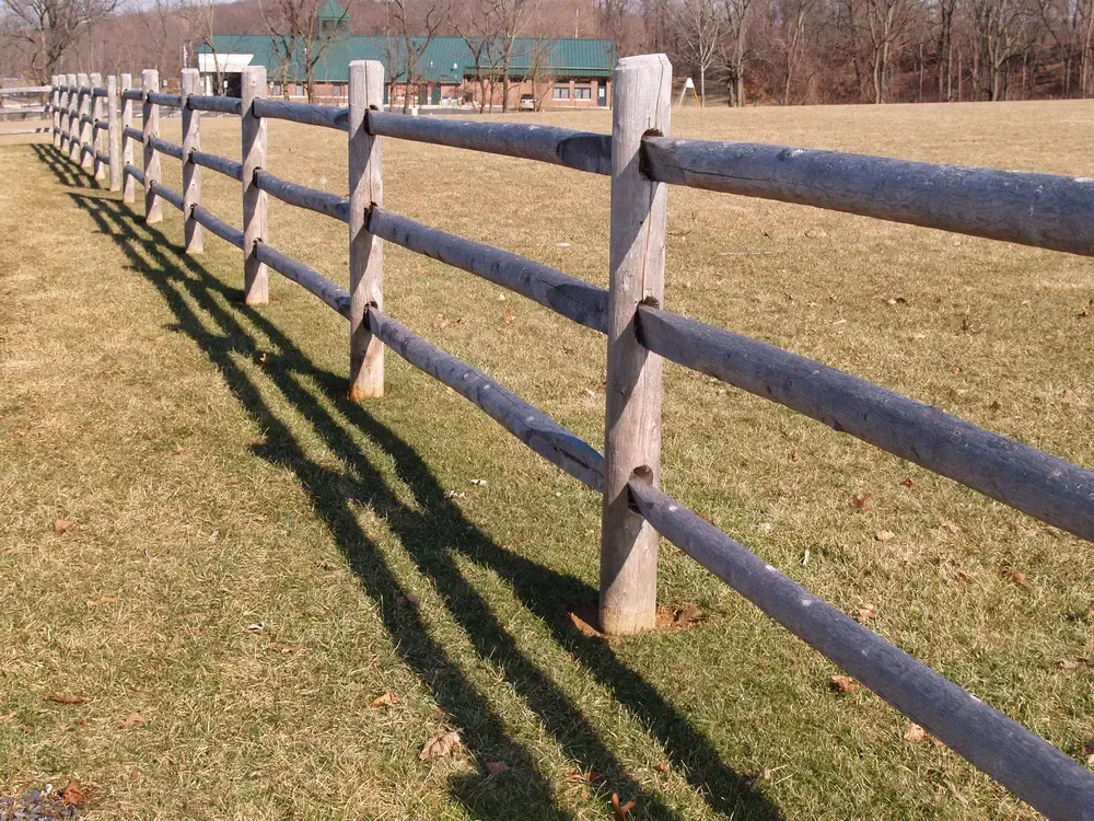 Creative Farm Fence Ideas for Enhancing Your Land