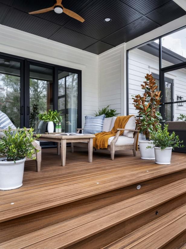 Creative Front Porch Designs: Elevate Your Outdoor Space