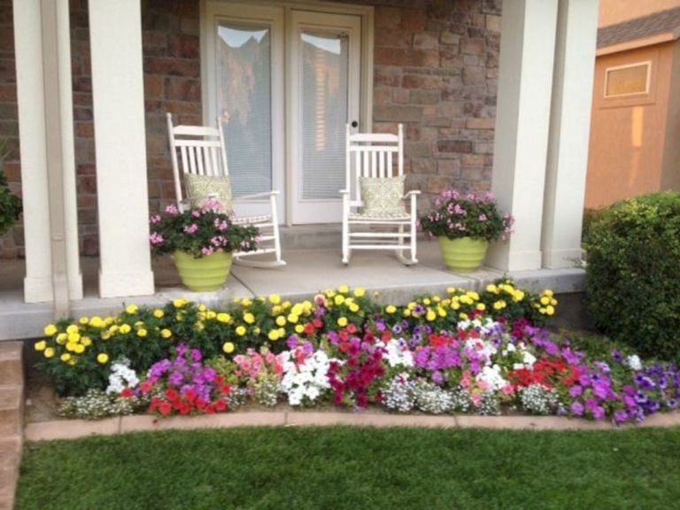 Creative Front Yard Flower Bed Designs for a Beautiful Garden
