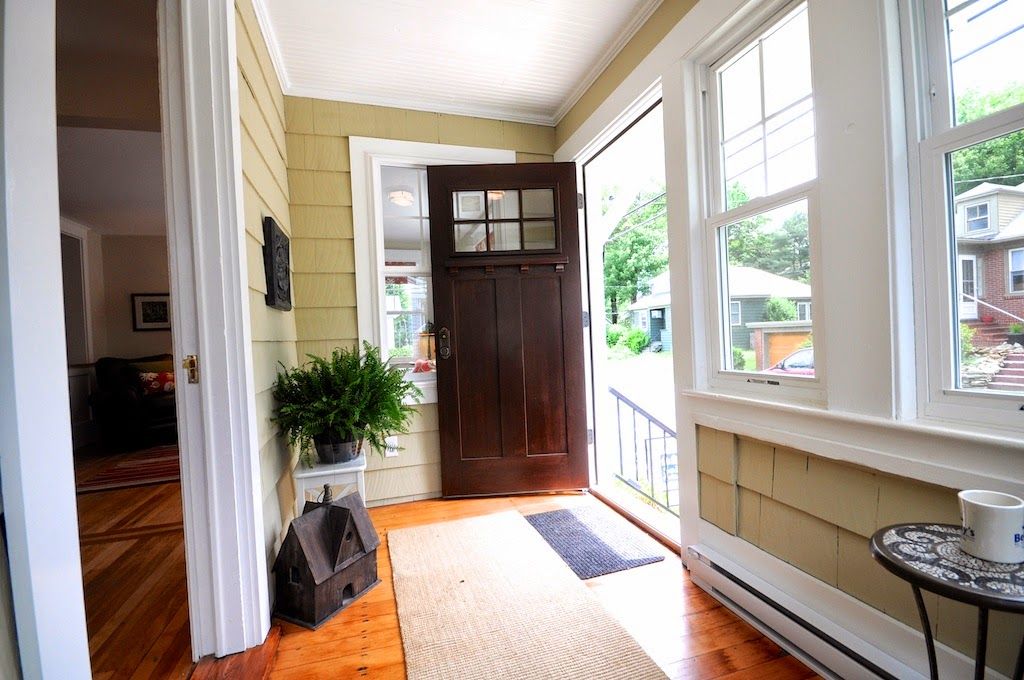 Creative Ideas to Transform Your Enclosed Front Porch into a Cozy Retreat