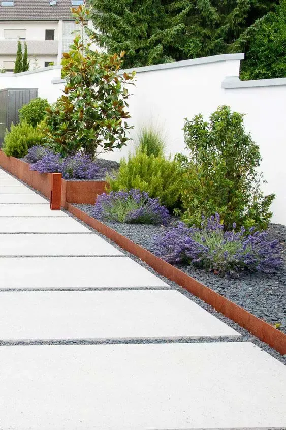 Creative Solutions for Defining Your Garden Spaces