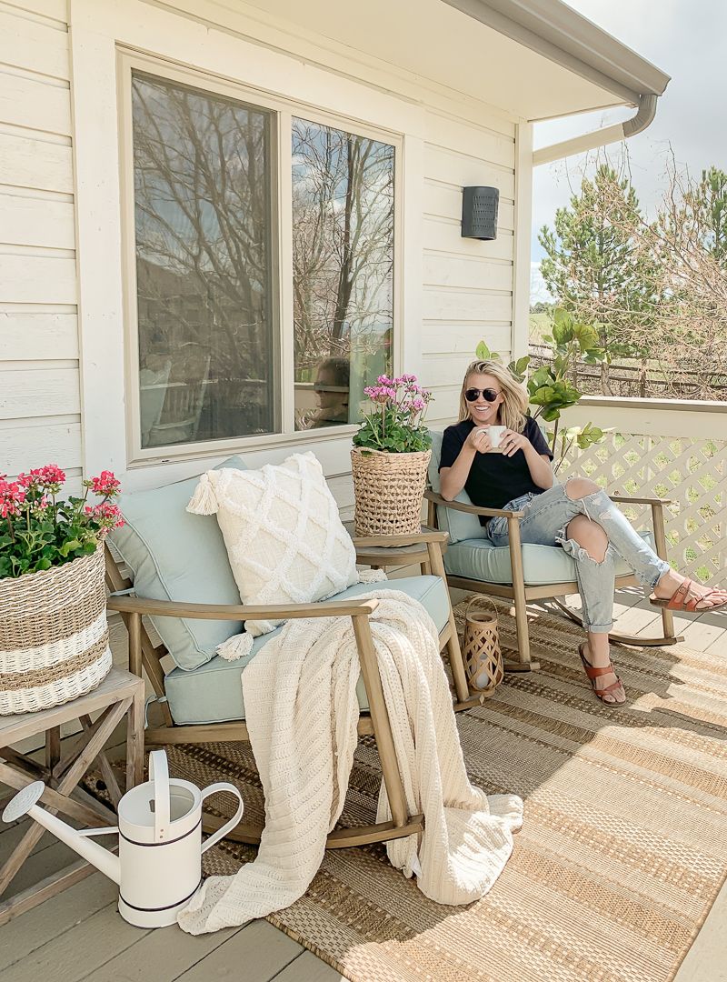 Creative Ways to Transform Your Small Back Porch into a Cozy Outdoor Oasis