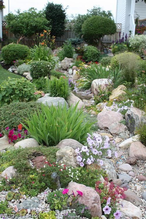 Creative Ways to Use Landscaping Rocks in Your Outdoor Space