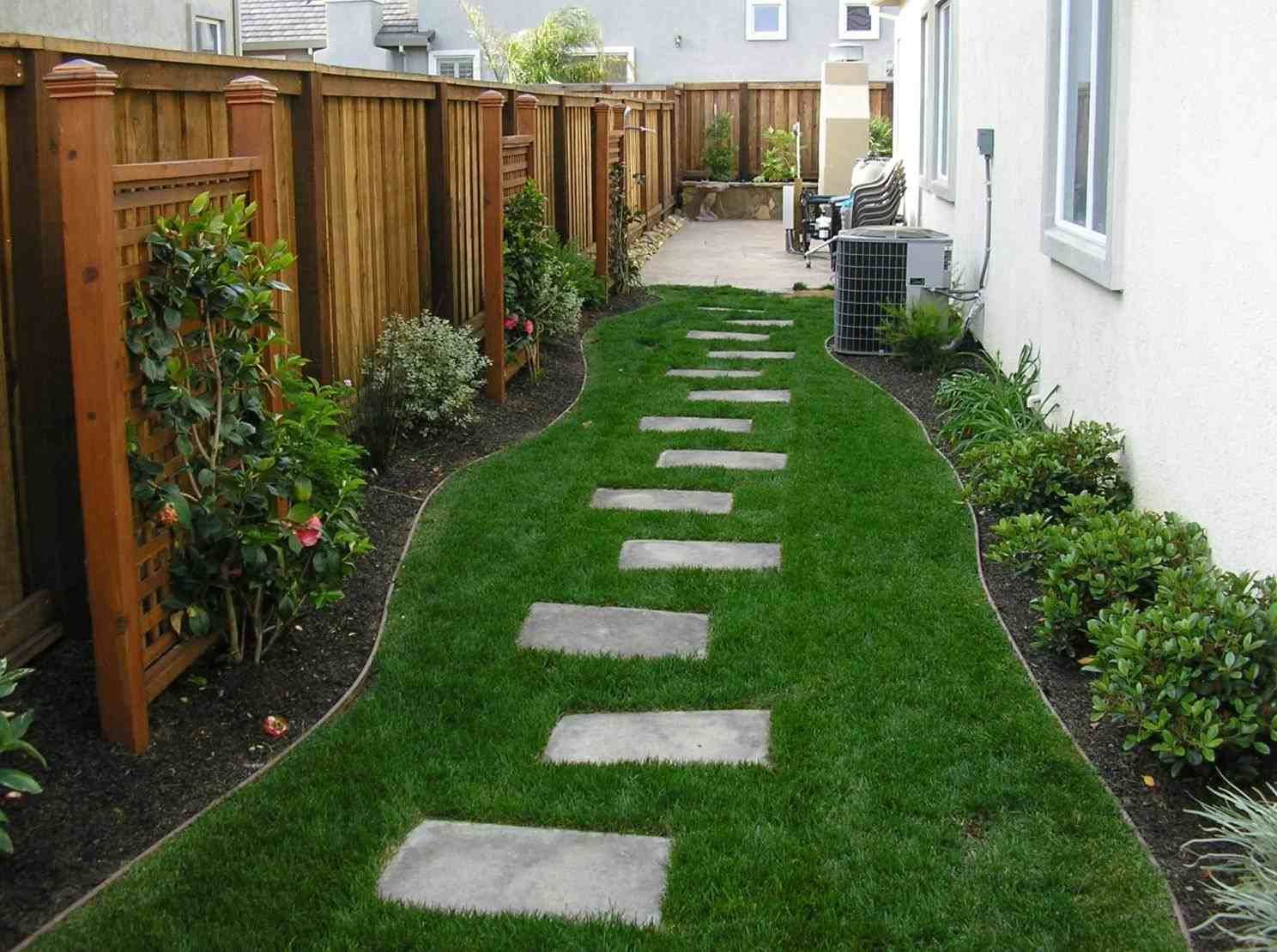 Creative Ways to Utilize Narrow Side Yards Between Houses
