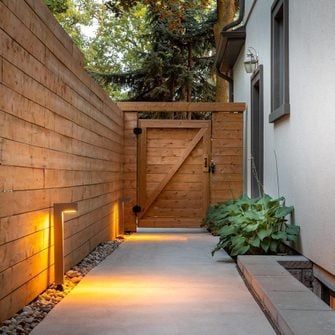 Creative Ways to Utilize the Narrow Side Yard Between Houses