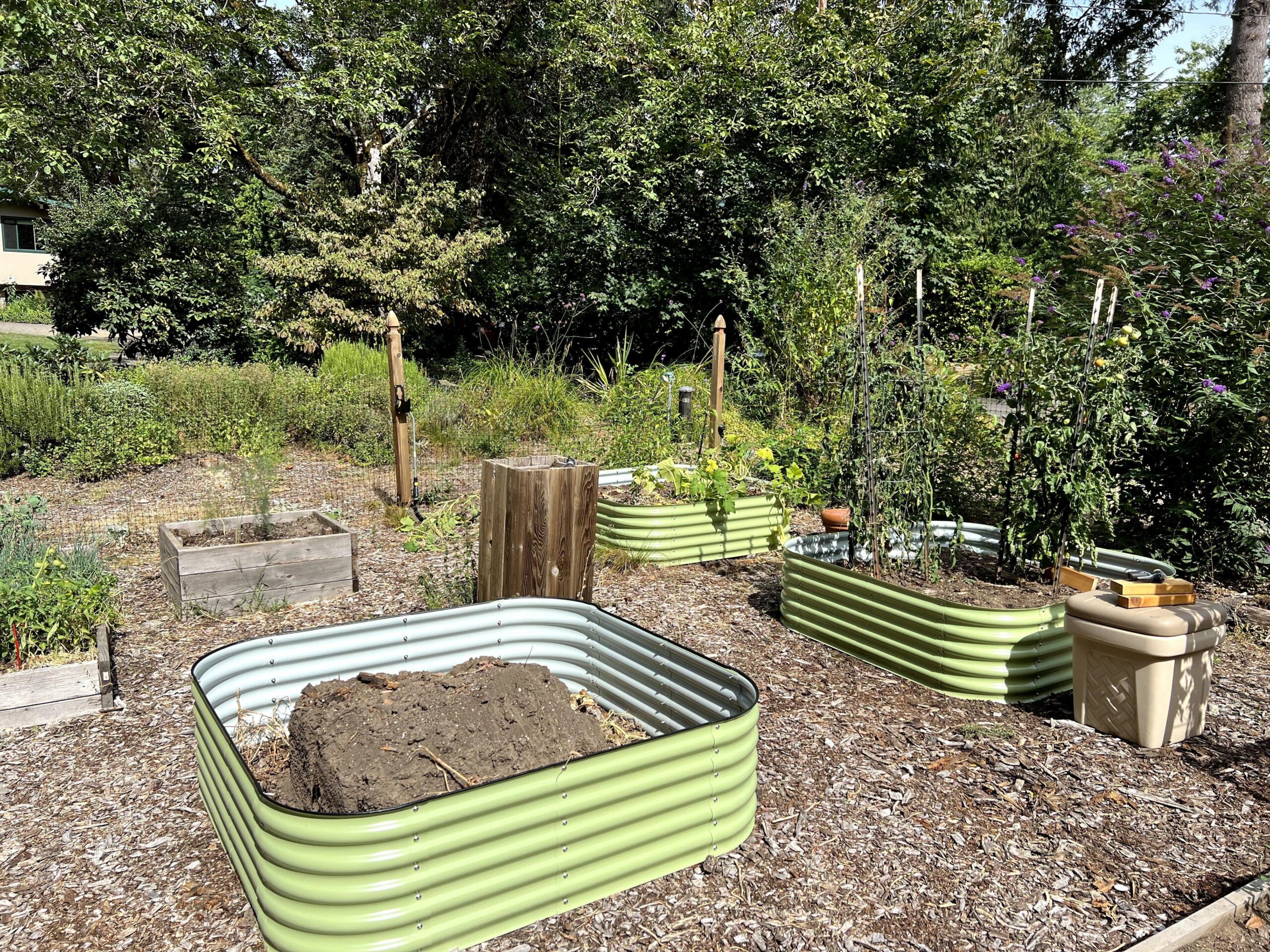 Elevated Garden Beds Made of Galvanized Metal