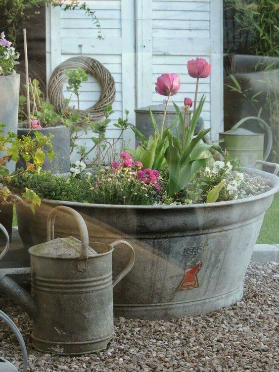 Embrace the Charm of Yesteryear: Vintage Garden Inspiration