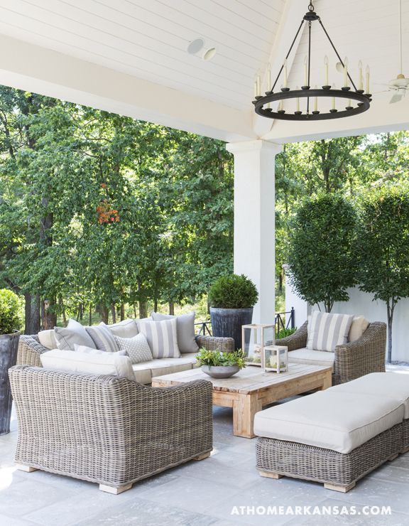 Enhance Your Outdoor Space with Stylish Furniture for a Relaxing Retreat