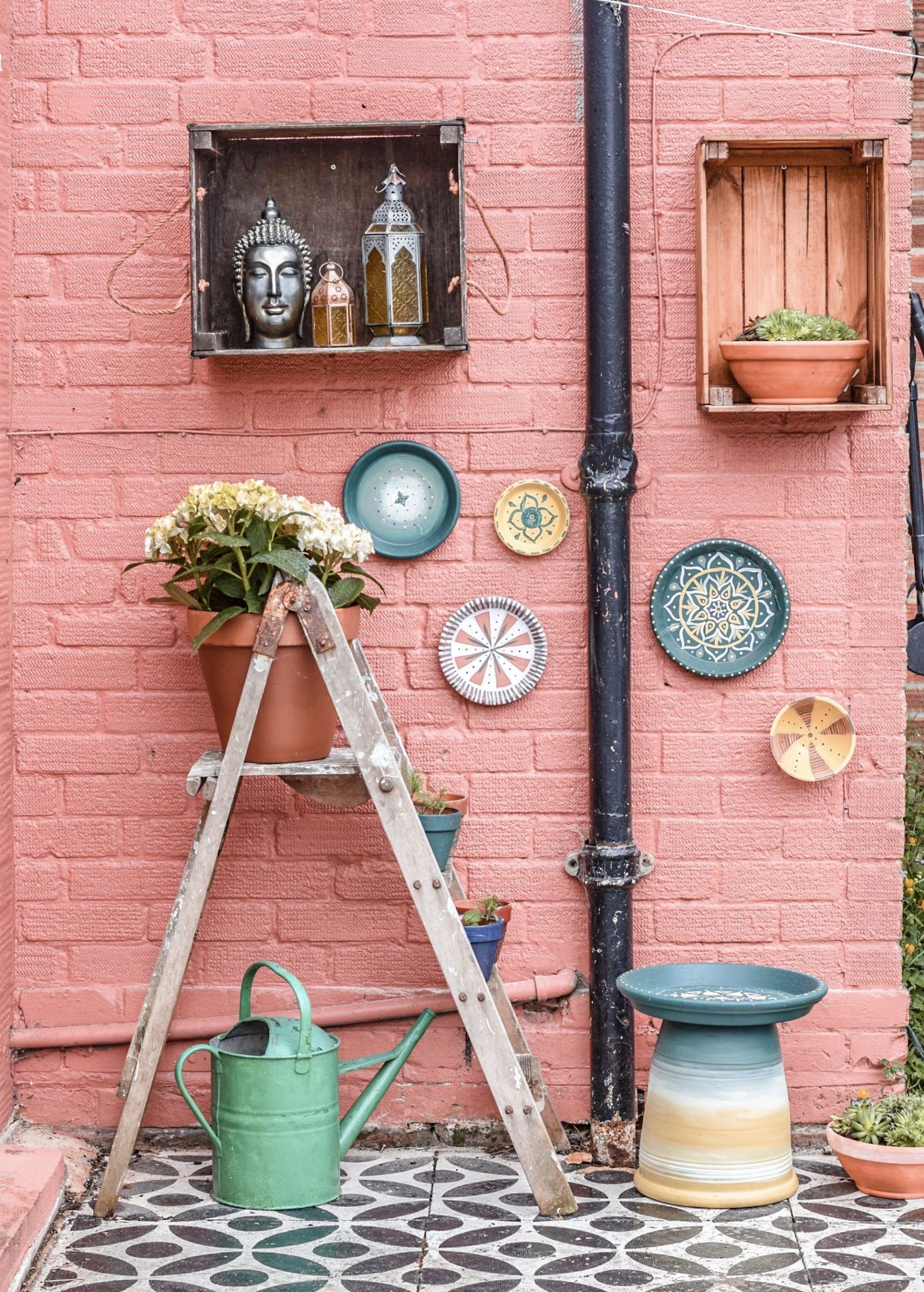 Enhancing Your Garden with Beautiful Wall Art