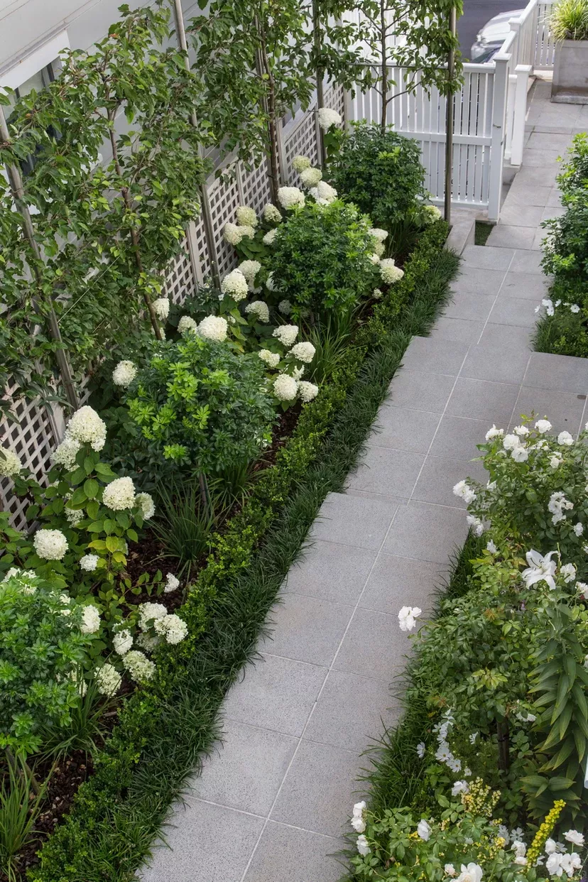 Enhancing Your Home’s Curb Appeal with Side Yard Landscaping