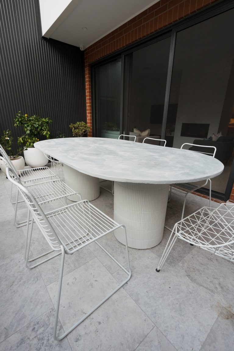 Enhancing Your Outdoor Experience: Embrace Al Fresco Dining with a Stylish Table Setup