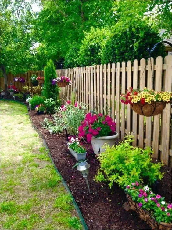 Enhancing Your Outdoor Space: Creative Landscaping Ideas for Fences