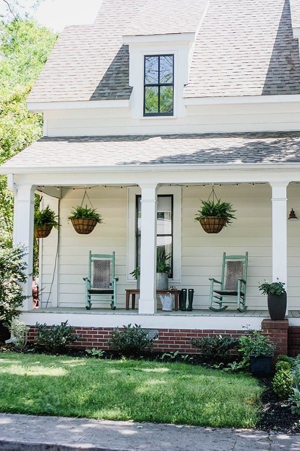 Exploring Beautiful and Functional Front Porch Designs