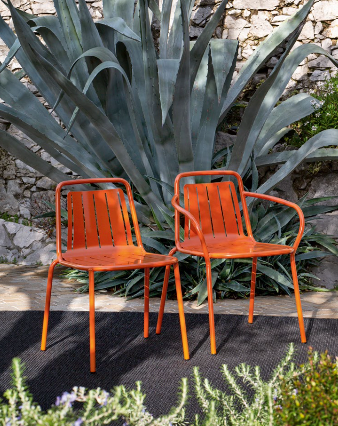 Exploring the Beauty and Functionality of Outdoor Garden Furniture